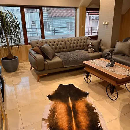 Apartament мезонет “djanina” *